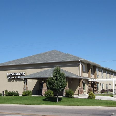 ורנל Landmark Inn And Suites מראה חיצוני תמונה